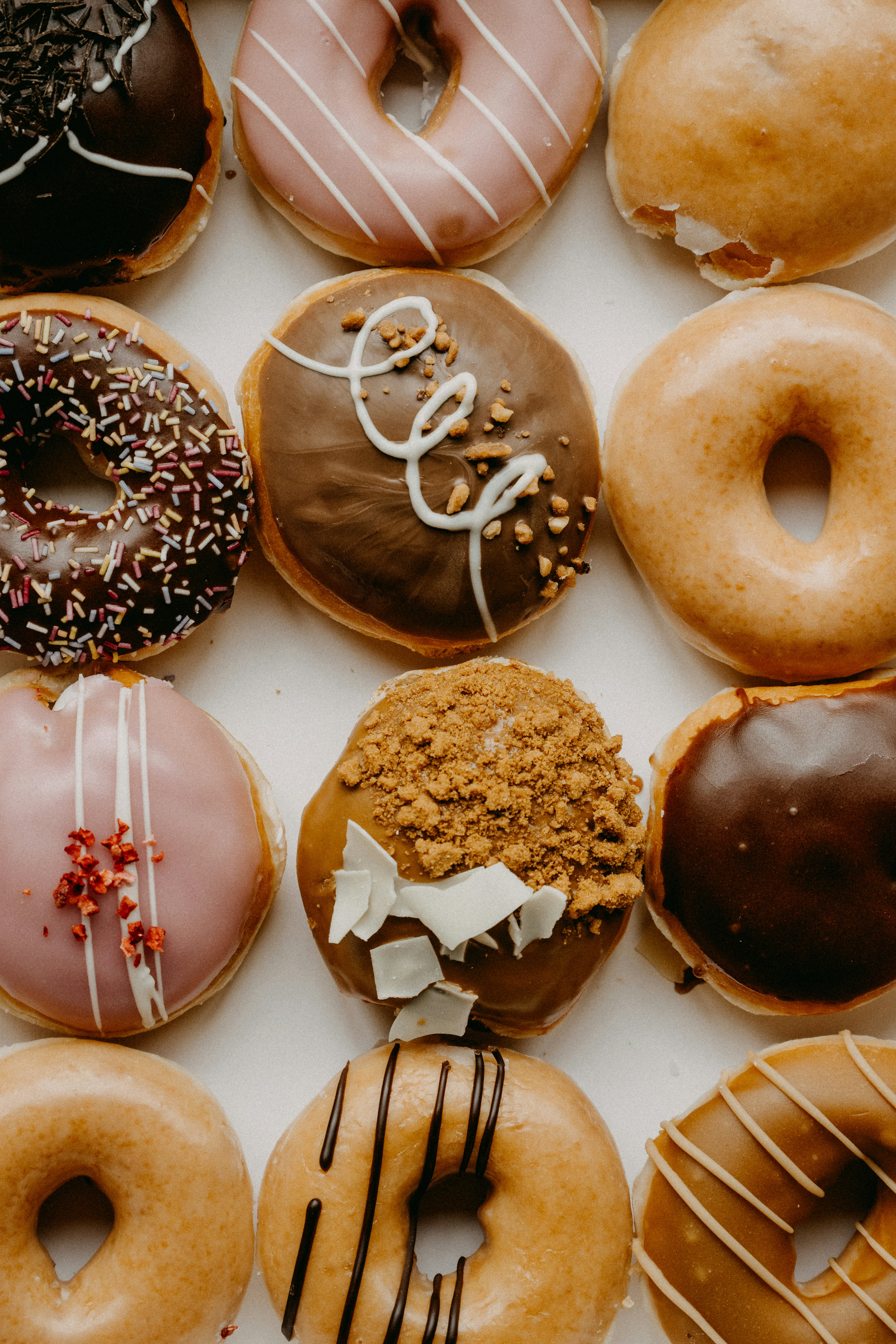 PAY    Donuts  2  unsplash