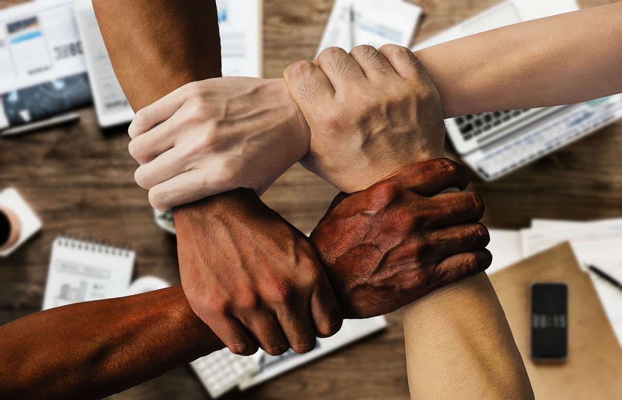 Teamwork4-Pixabay-free.jpg